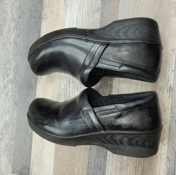 Dr. Scholl's Black Oil Slip Resistant Work Clogs Women's 8 Leather - Picture 7 of 10